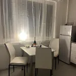 Evelyn Apartment