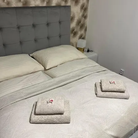 Evelyn * コシツェ